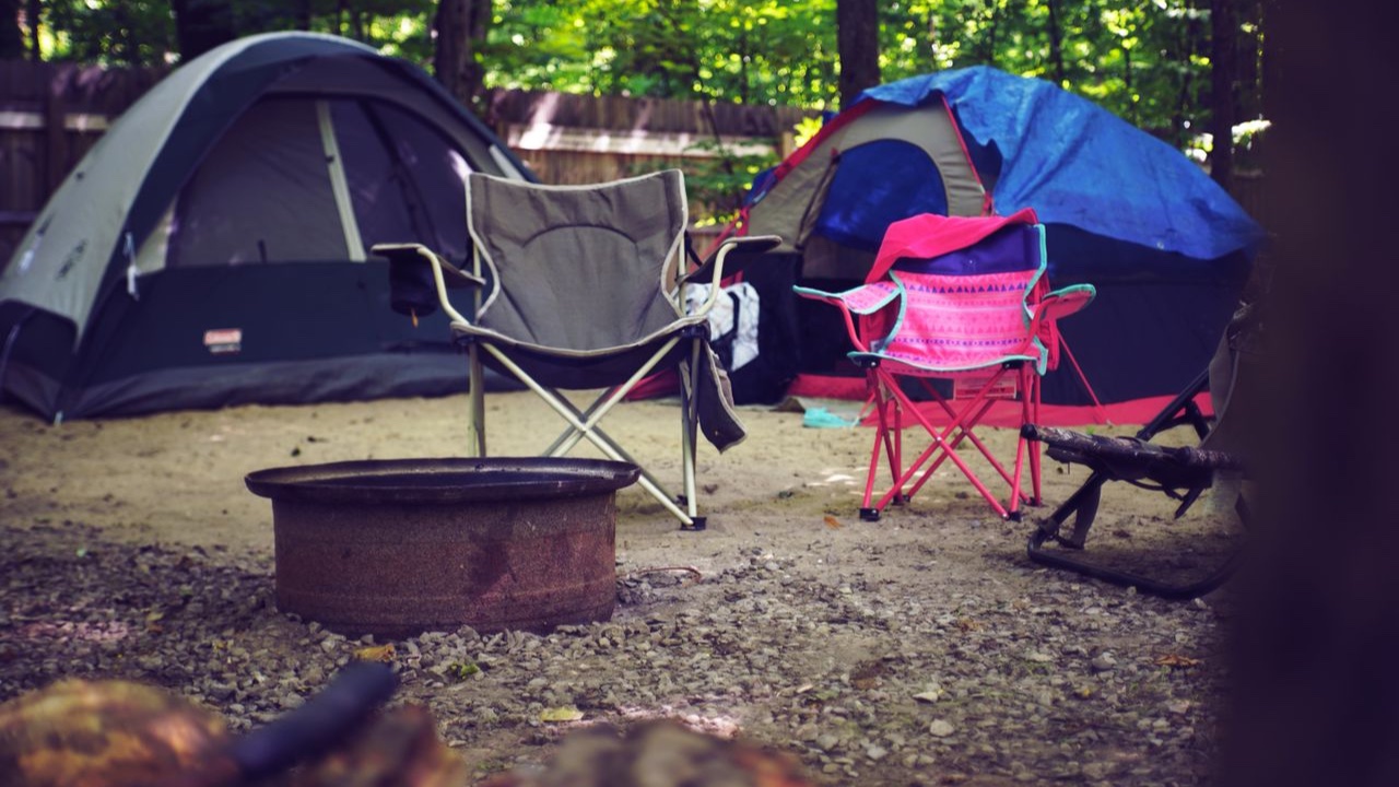 Building a Camping Bundle That Actually Sells: Why Cohesion Beats Spec in Retail Sets